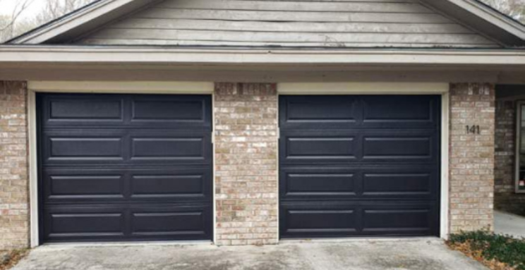 Home Style Trends For 2019 Include Glass Garage Doors Ideal For Complementing Any Contemporary Or Mid Cen Garage Doors Garage Door Styles Garage Door Design